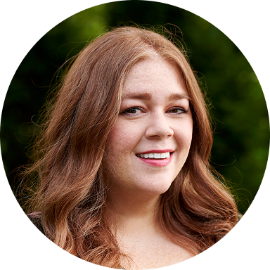 Smiling woman named Alicia looking at camera.