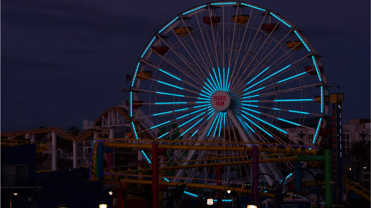 Lit-up Ferris wheel for MG Awareness Month